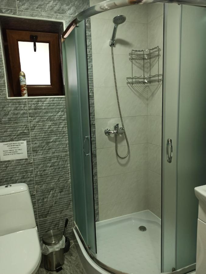 Brand New 2020 Specious Apartment Druzi 2 Паляниця Екстериор снимка