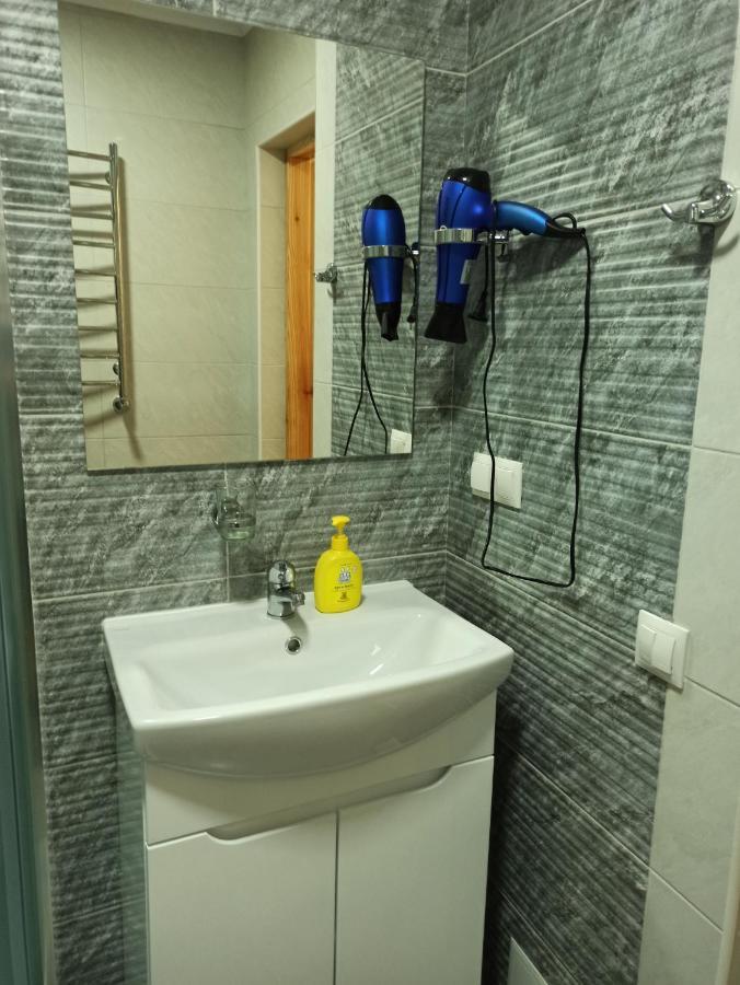 Brand New 2020 Specious Apartment Druzi 2 Паляниця Екстериор снимка