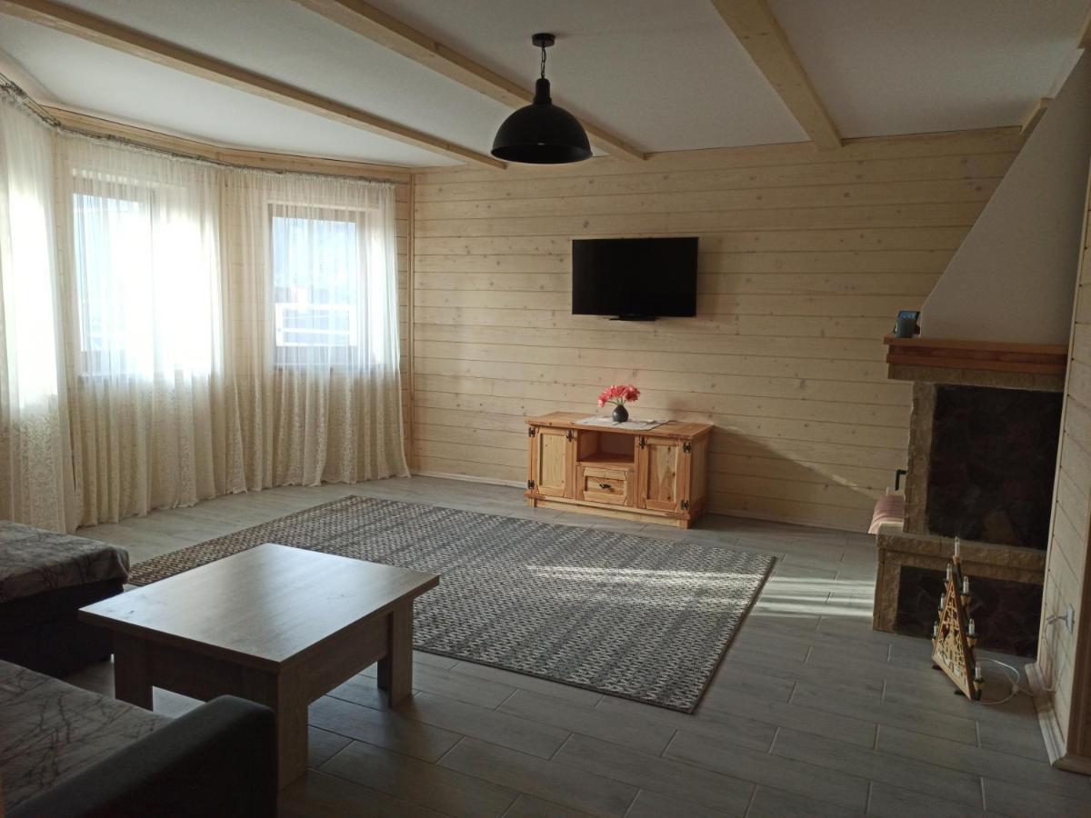 Brand New 2020 Specious Apartment Druzi 2 Паляниця Екстериор снимка